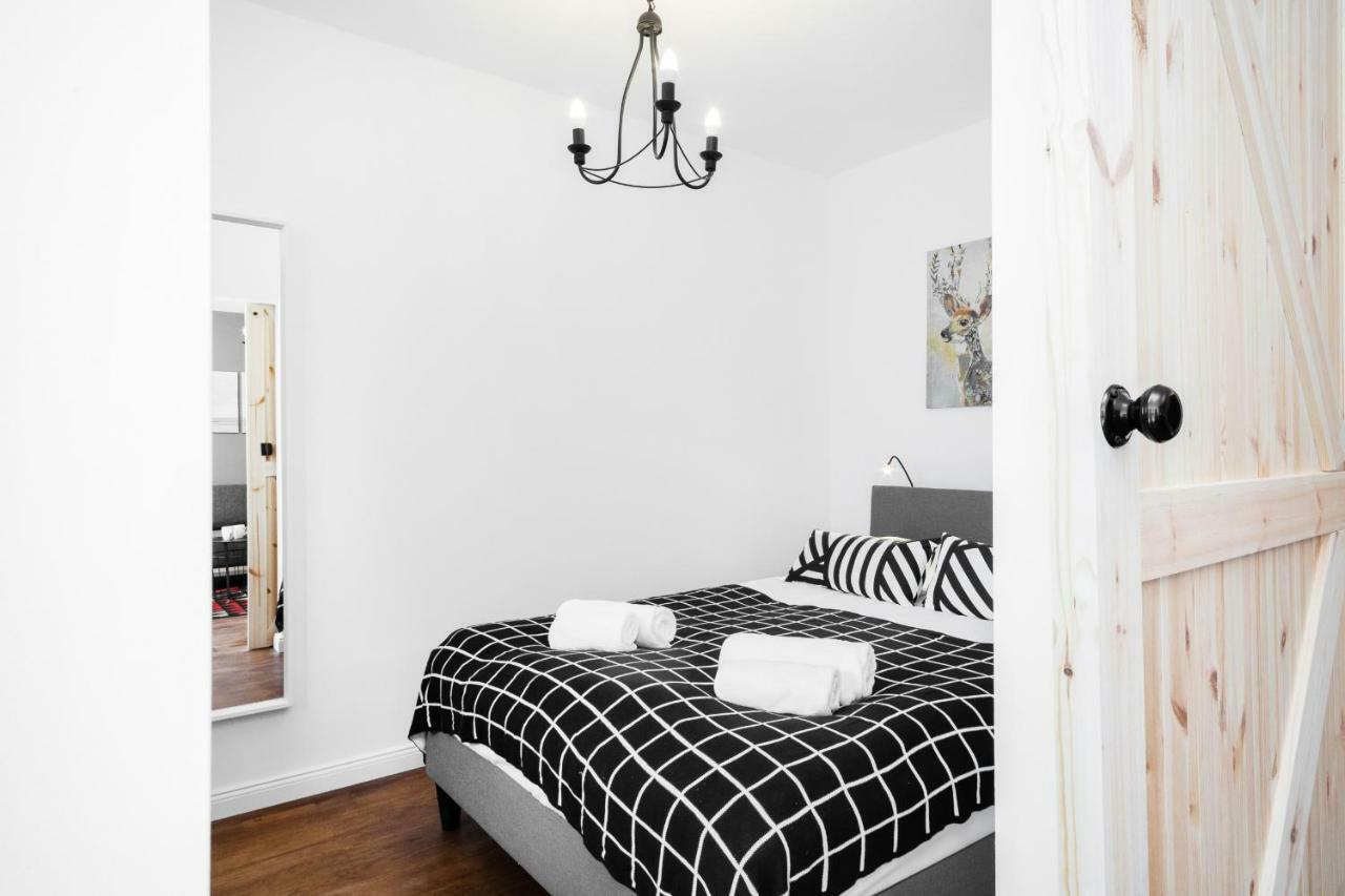 First Central Apartments By Noclegi Renters وارسو المظهر الخارجي الصورة