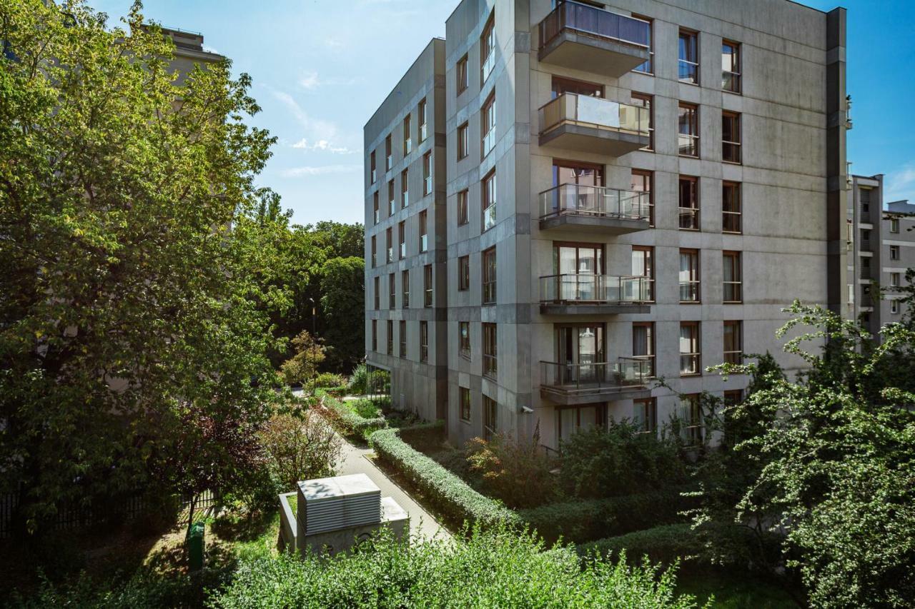 First Central Apartments By Noclegi Renters وارسو المظهر الخارجي الصورة